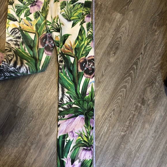 BLANKNYC Jungle Jeans - Picture 7 of 8